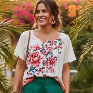 FARM Rio Floral Short Sleeve Blouse - Size S - EUC
